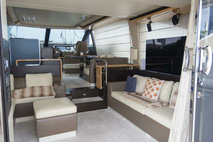 PRIVE 66ft Azimut Yacht For Sale