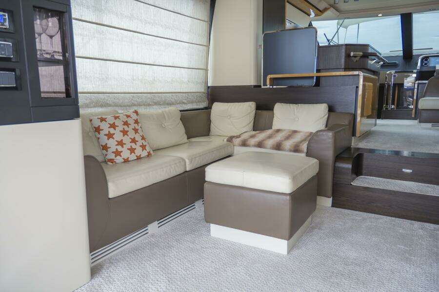 PRIVE 66ft Azimut Yacht For Sale