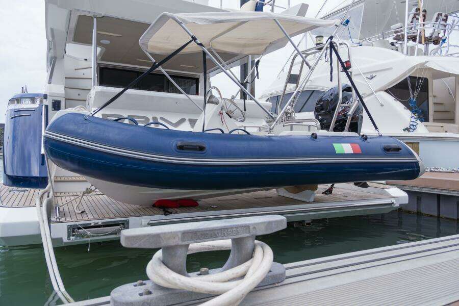 PRIVE 66ft Azimut Yacht For Sale
