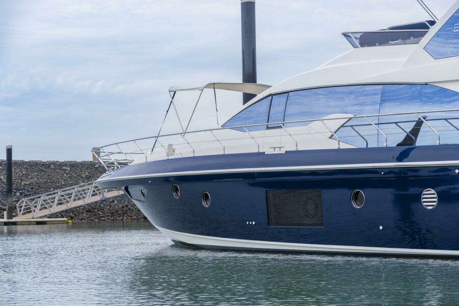 PRIVE 66ft Azimut Yacht For Sale