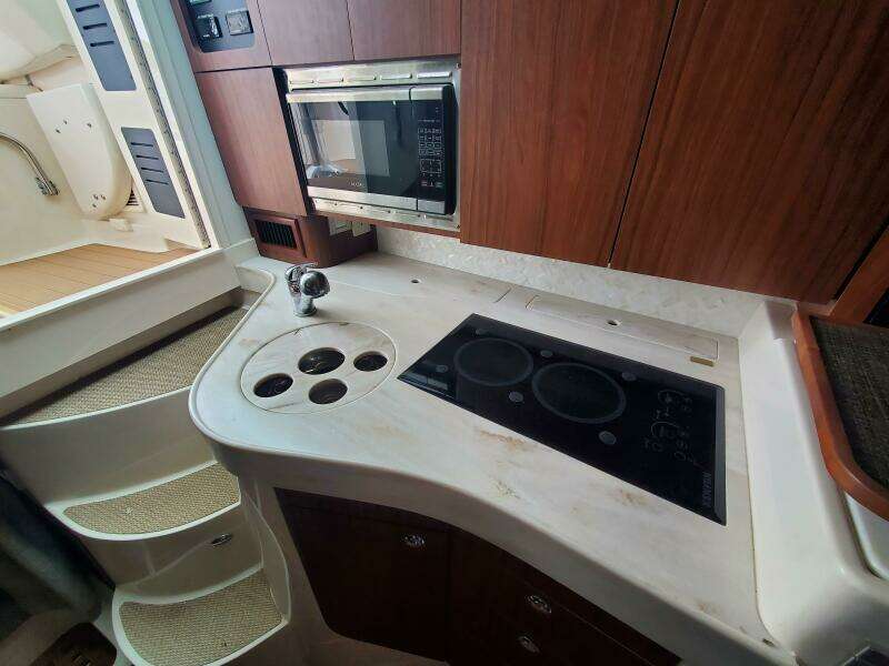 Rising Sun 33ft Grady White Yacht For Sale
