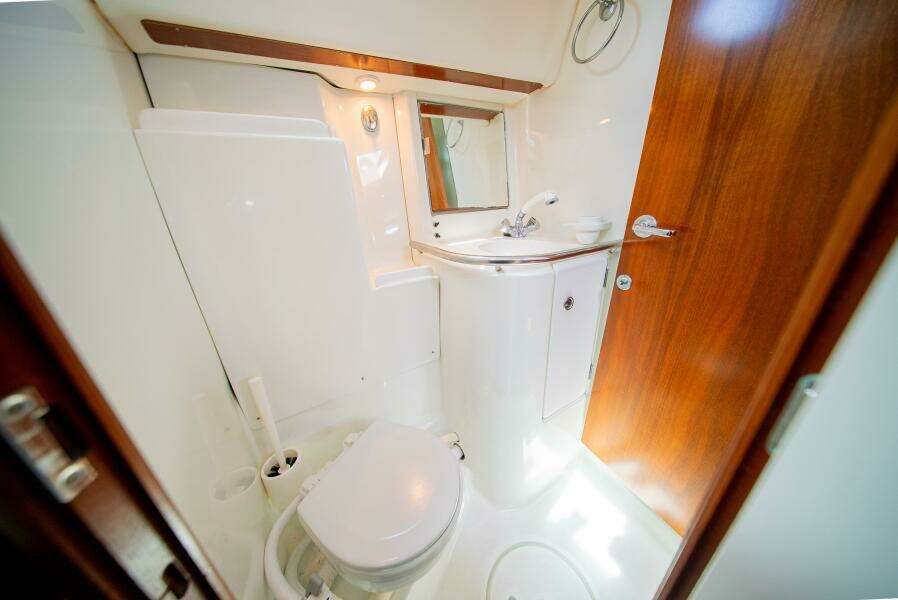 Lost Boys 46ft Beneteau Yacht For Sale