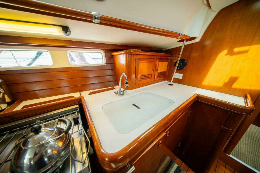 Lost Boys 46ft Beneteau Yacht For Sale