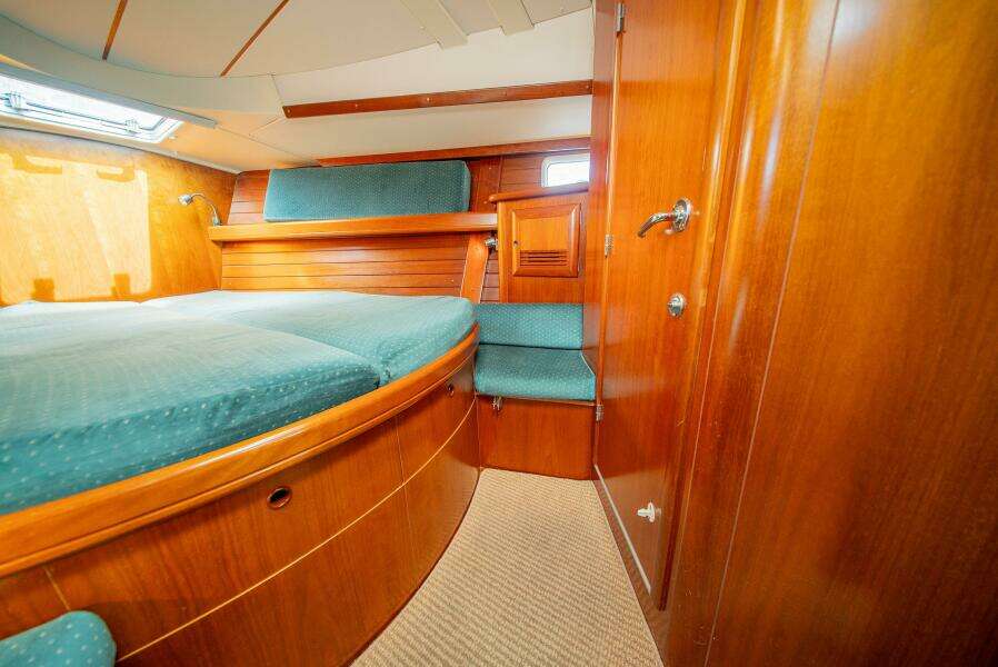 Lost Boys 46ft Beneteau Yacht For Sale