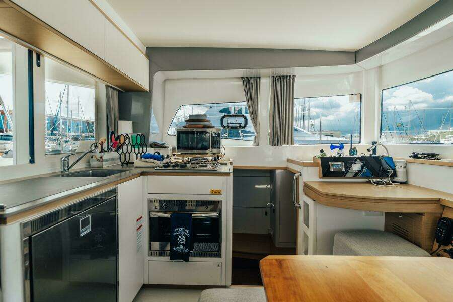 27 Reasons  39ft Excess Yacht For Sale
