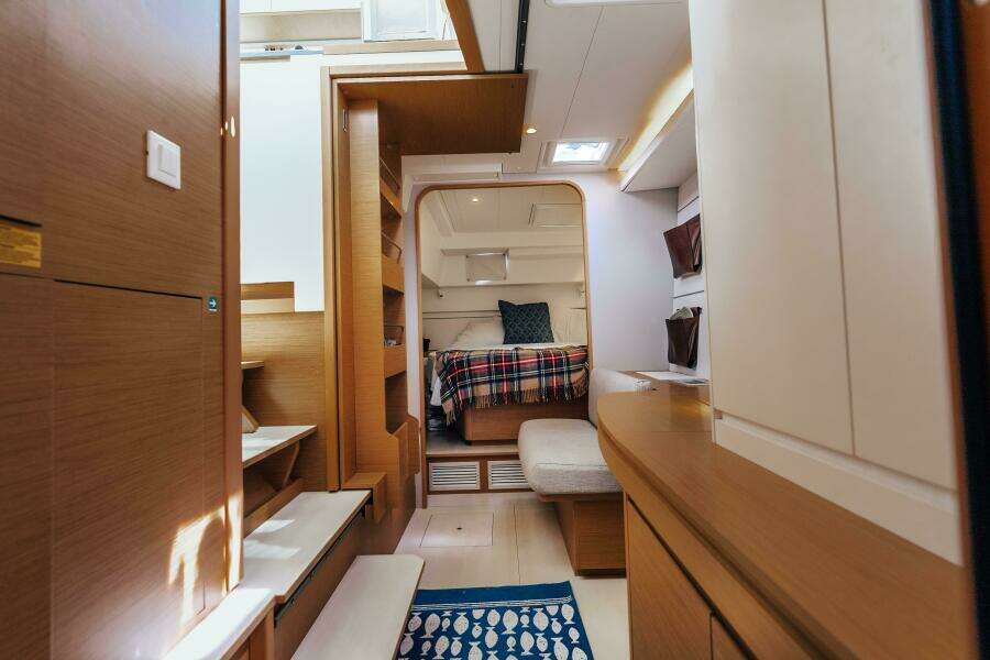 27 Reasons  39ft Excess Yacht For Sale