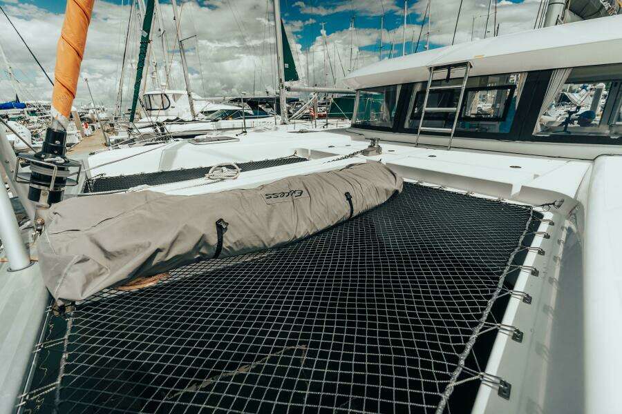 27 Reasons  39ft Excess Yacht For Sale
