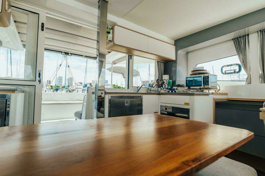 27 Reasons  39ft Excess Yacht For Sale