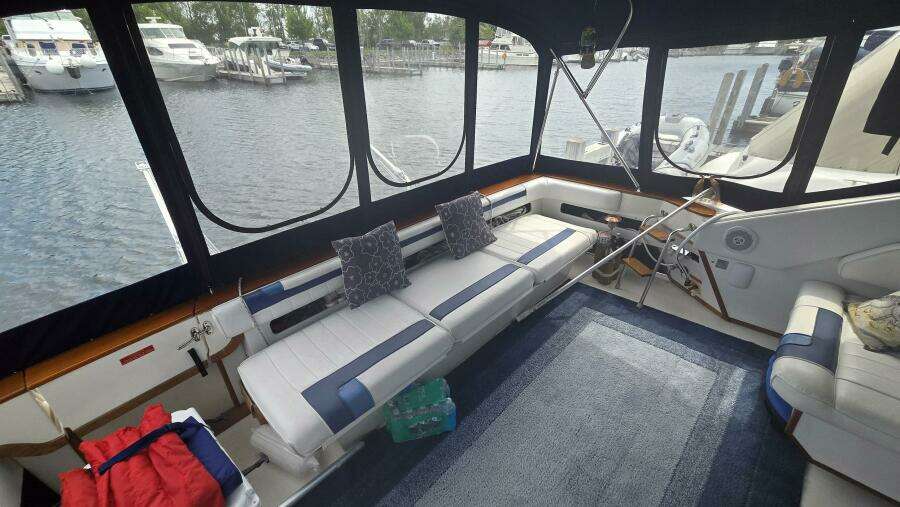 39ft Sea Ray Yacht For Sale
