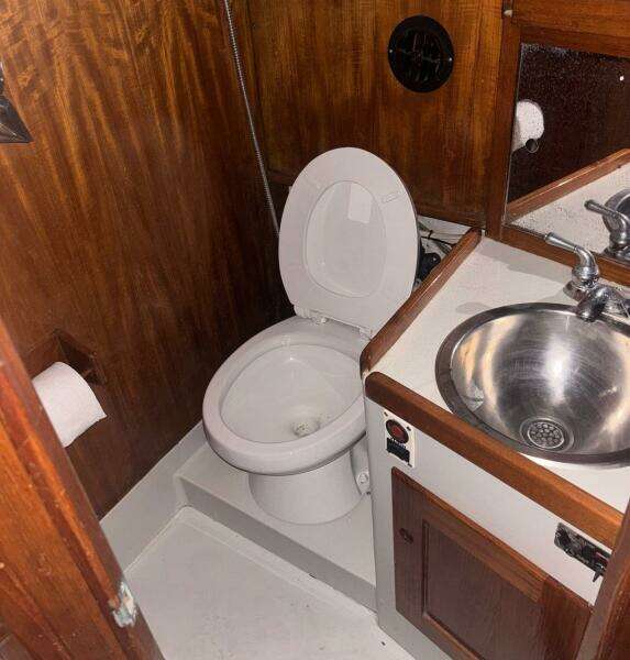 SADIE JEANNE 31ft Rampage Yacht For Sale