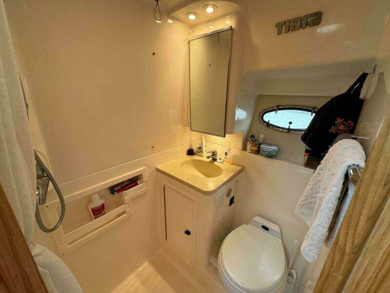 Vixen 35ft Tiara Yachts Yacht For Sale