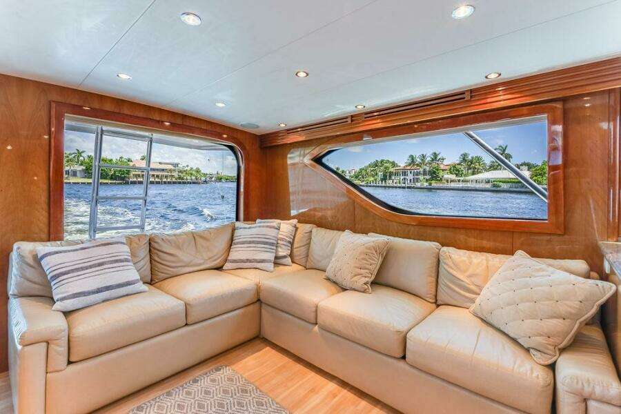 Royal Reelin  60ft Hatteras Yacht For Sale