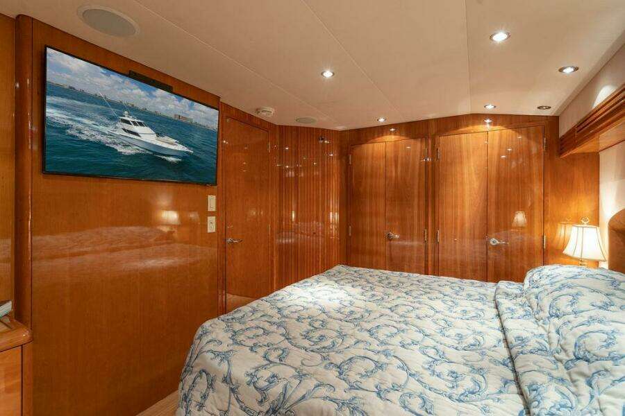 Royal Reelin  60ft Hatteras Yacht For Sale