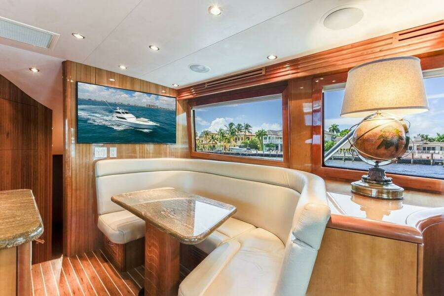 Royal Reelin  60ft Hatteras Yacht For Sale