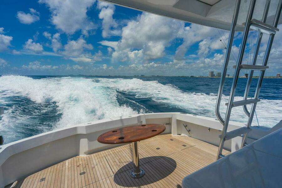 Royal Reelin  60ft Hatteras Yacht For Sale