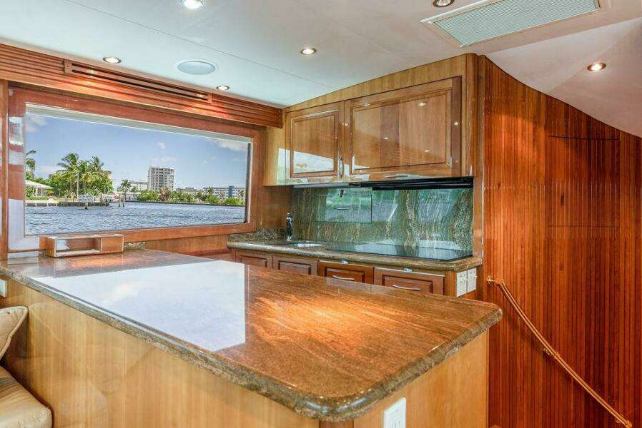 Royal Reelin  60ft Hatteras Yacht For Sale