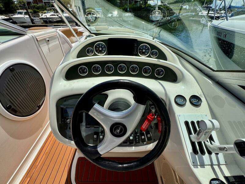 29ft Monterey Yacht For Sale