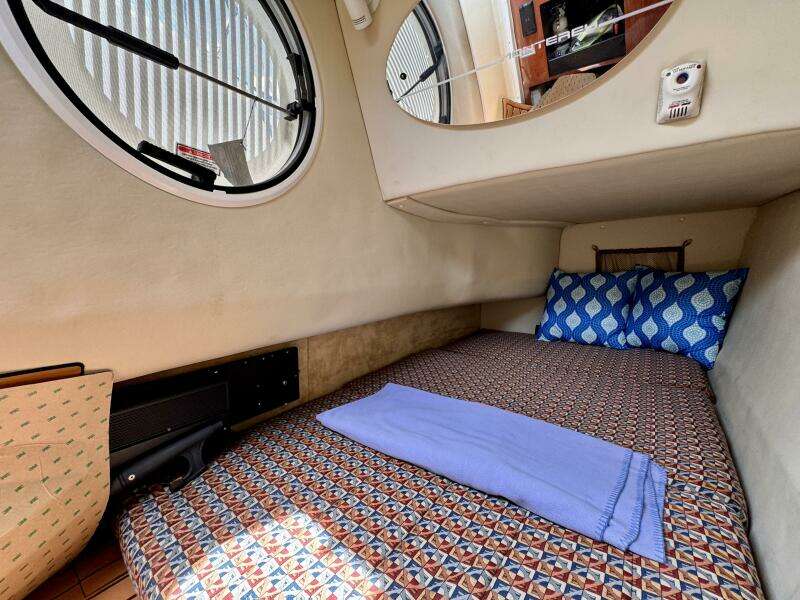 29ft Monterey Yacht For Sale