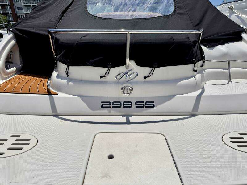 29ft Monterey Yacht For Sale