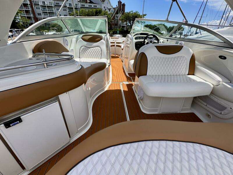 29ft Monterey Yacht For Sale