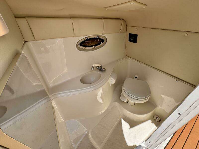 29ft Monterey Yacht For Sale