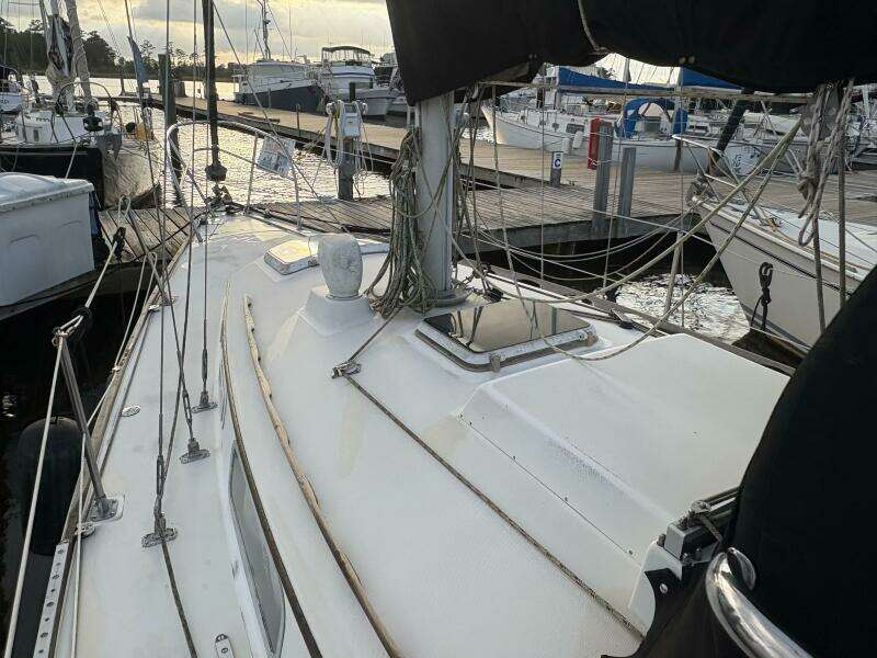 Imagine 31ft Sabre Yacht For Sale