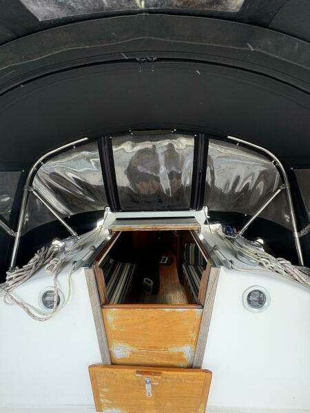 Imagine 31ft Sabre Yacht For Sale