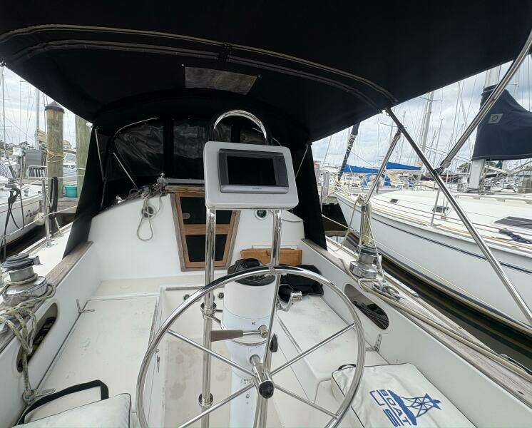 Imagine 31ft Sabre Yacht For Sale