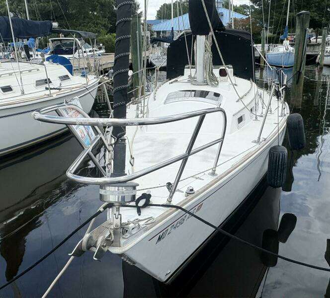 Imagine 31ft Sabre Yacht For Sale