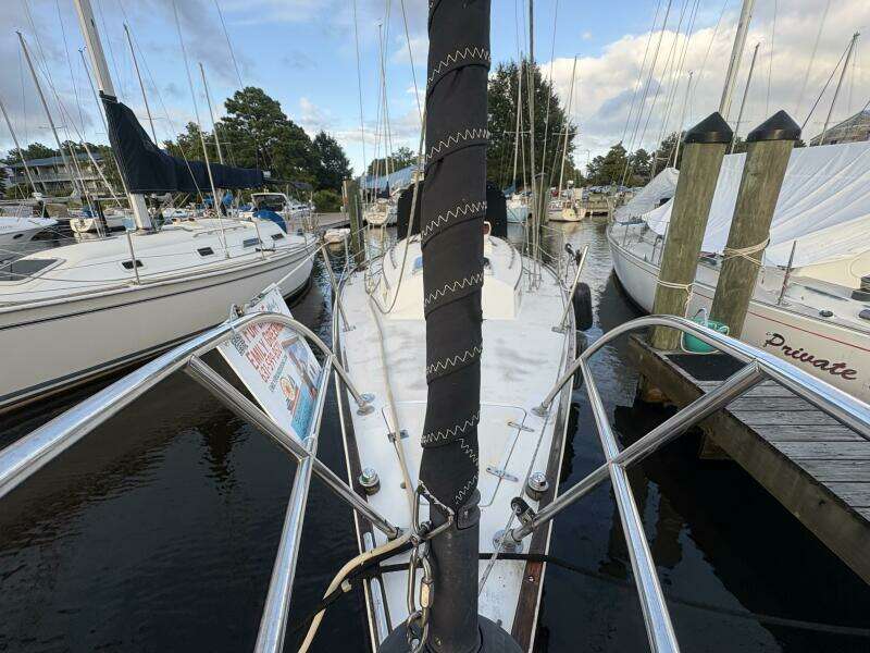 Imagine 31ft Sabre Yacht For Sale