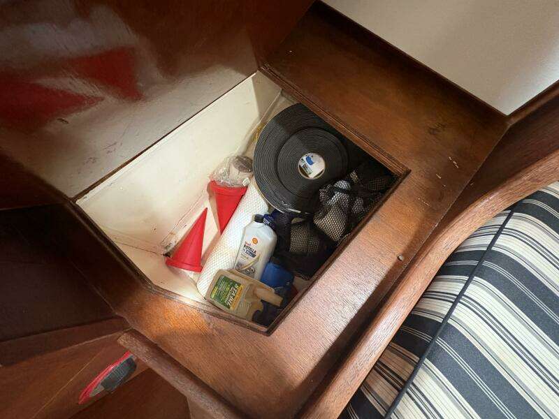Imagine 31ft Sabre Yacht For Sale