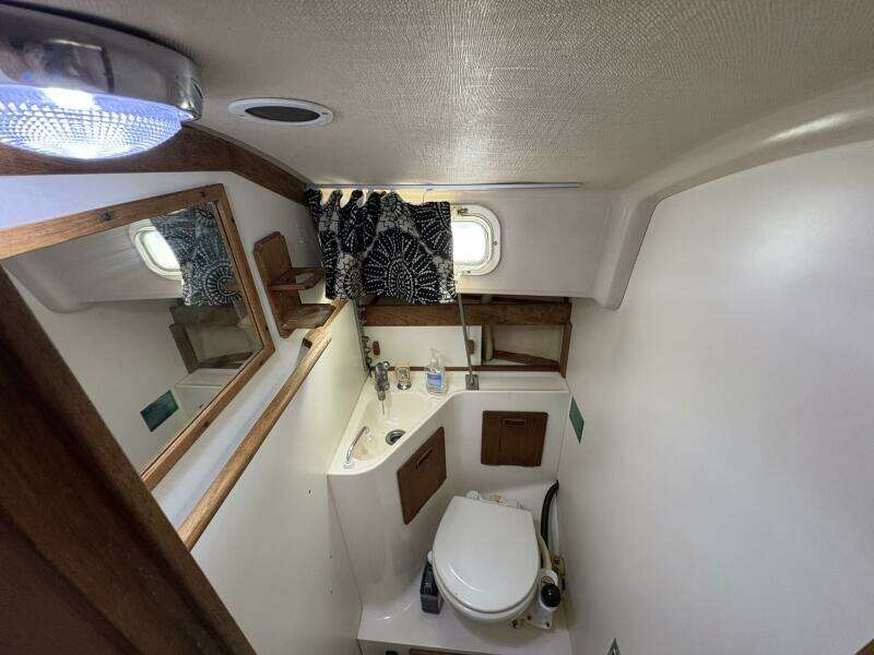 Imagine 31ft Sabre Yacht For Sale