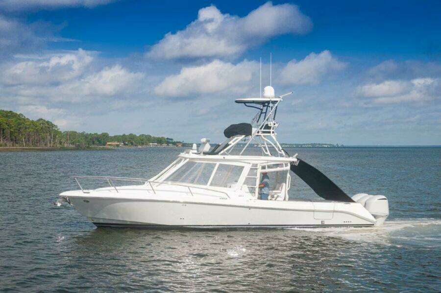 2018 Everglades 350 LX