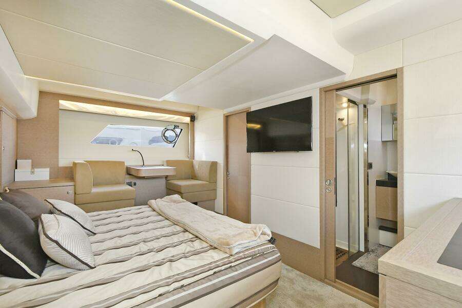 56ft Prestige Yacht For Sale