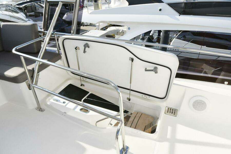 56ft Prestige Yacht For Sale