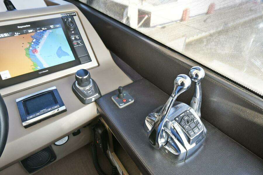 56ft Prestige Yacht For Sale
