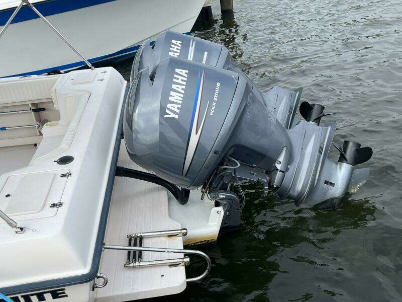 23ft Grady White Yacht For Sale