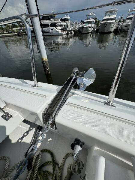 36ft Aquila Yacht For Sale