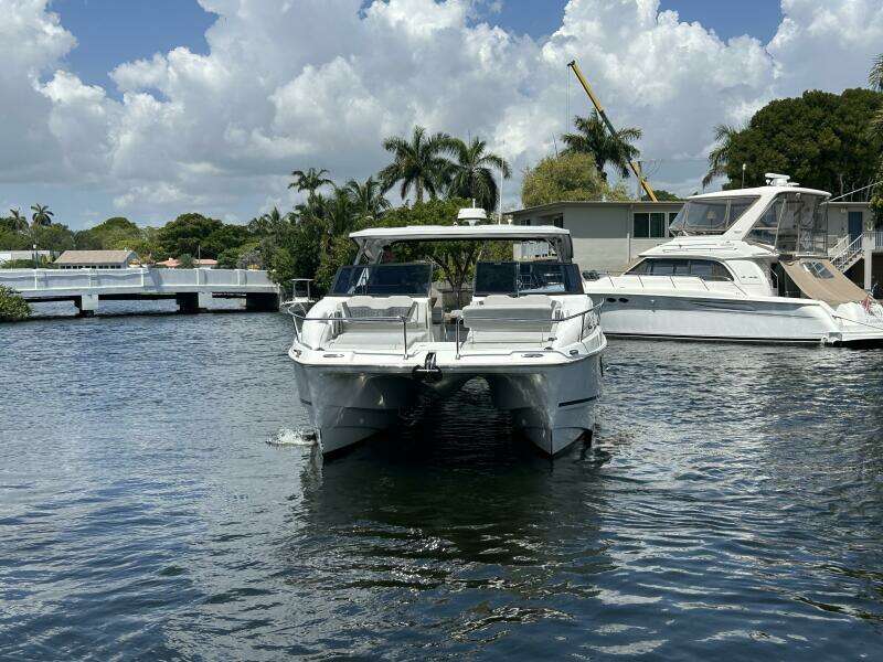 36ft Aquila Yacht For Sale