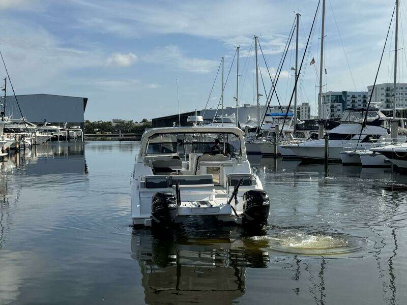 36ft Aquila Yacht For Sale