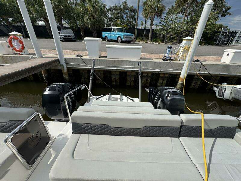 36ft Aquila Yacht For Sale