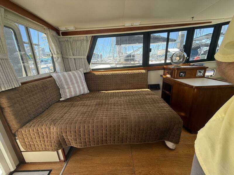 Mama Dukes 31ft Camano Yacht For Sale