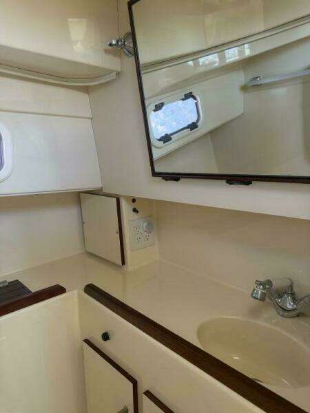 Mama Dukes 31ft Camano Yacht For Sale
