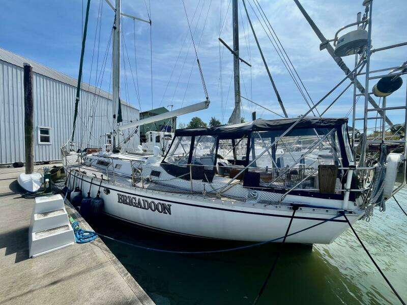 Brigadoon 51ft Beneteau Yacht For Sale