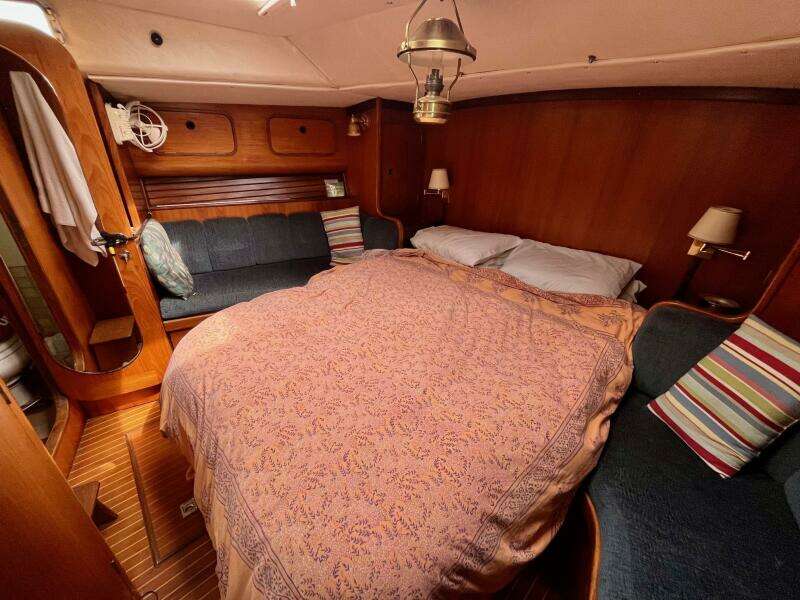 Brigadoon 51ft Beneteau Yacht For Sale