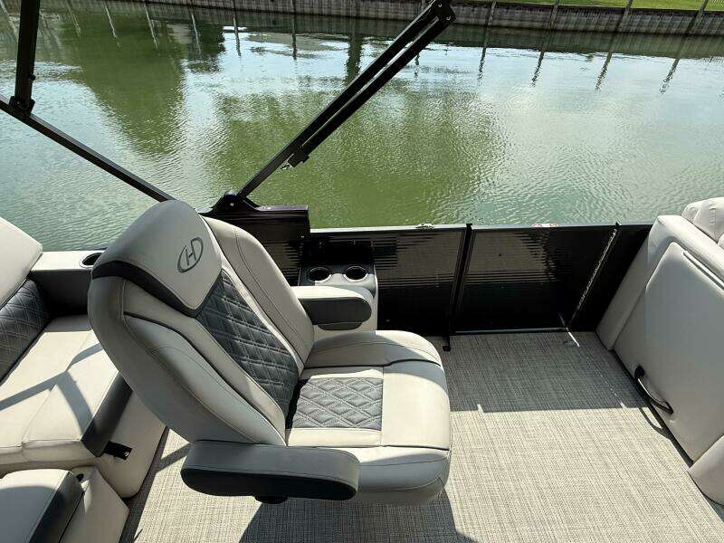 23ft Harris Yacht For Sale
