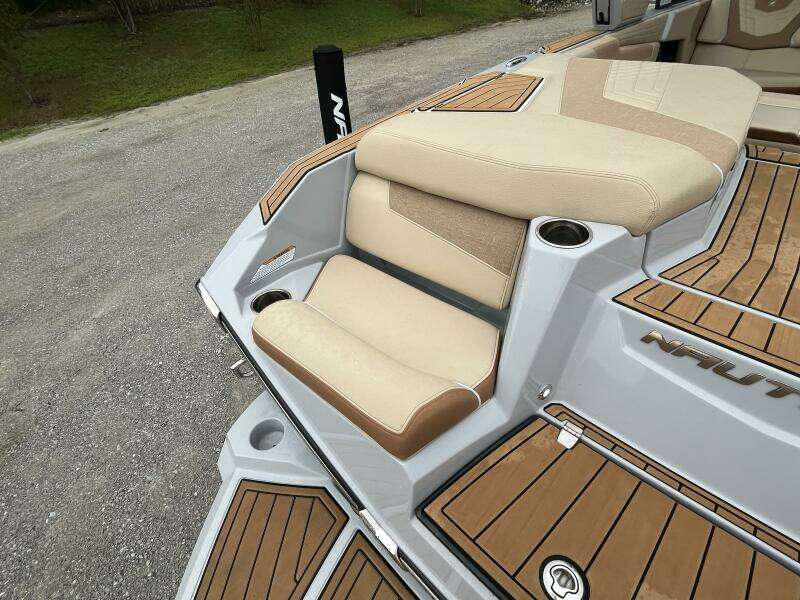 23ft Nautique Yacht For Sale