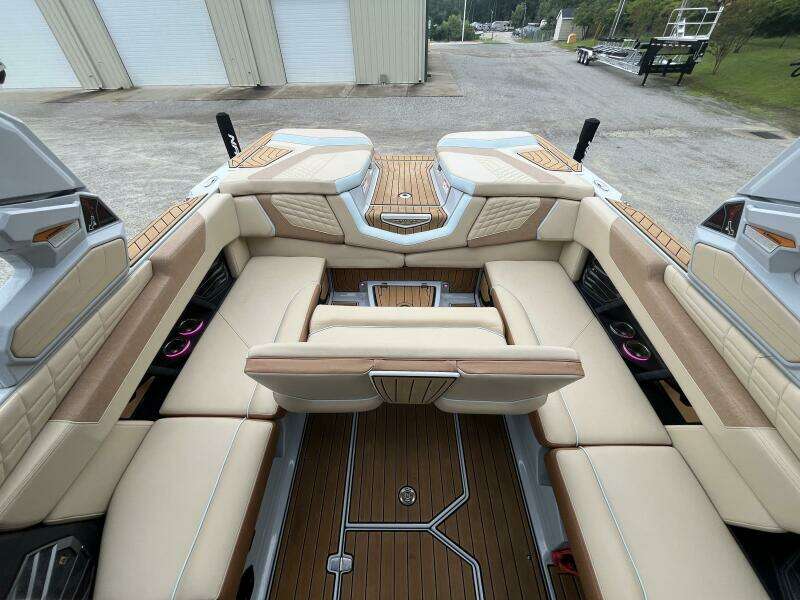 23ft Nautique Yacht For Sale