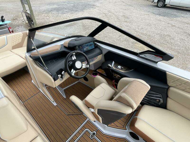 23ft Nautique Yacht For Sale