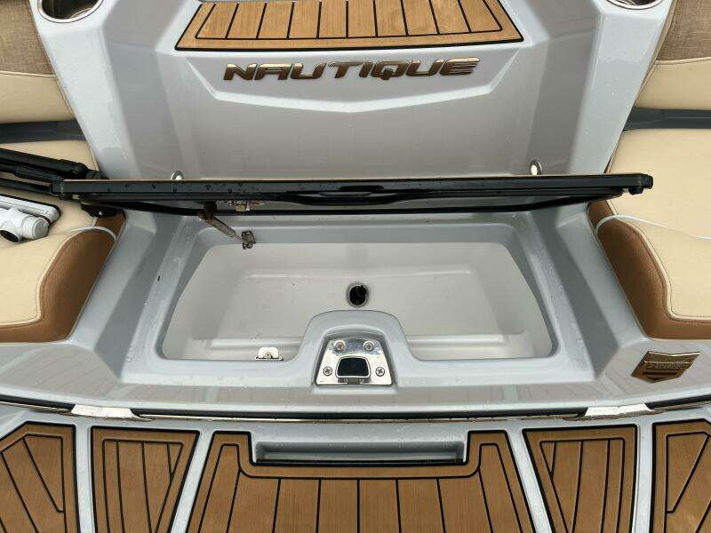 23ft Nautique Yacht For Sale